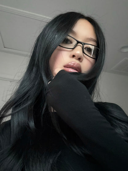 Julia | Black
