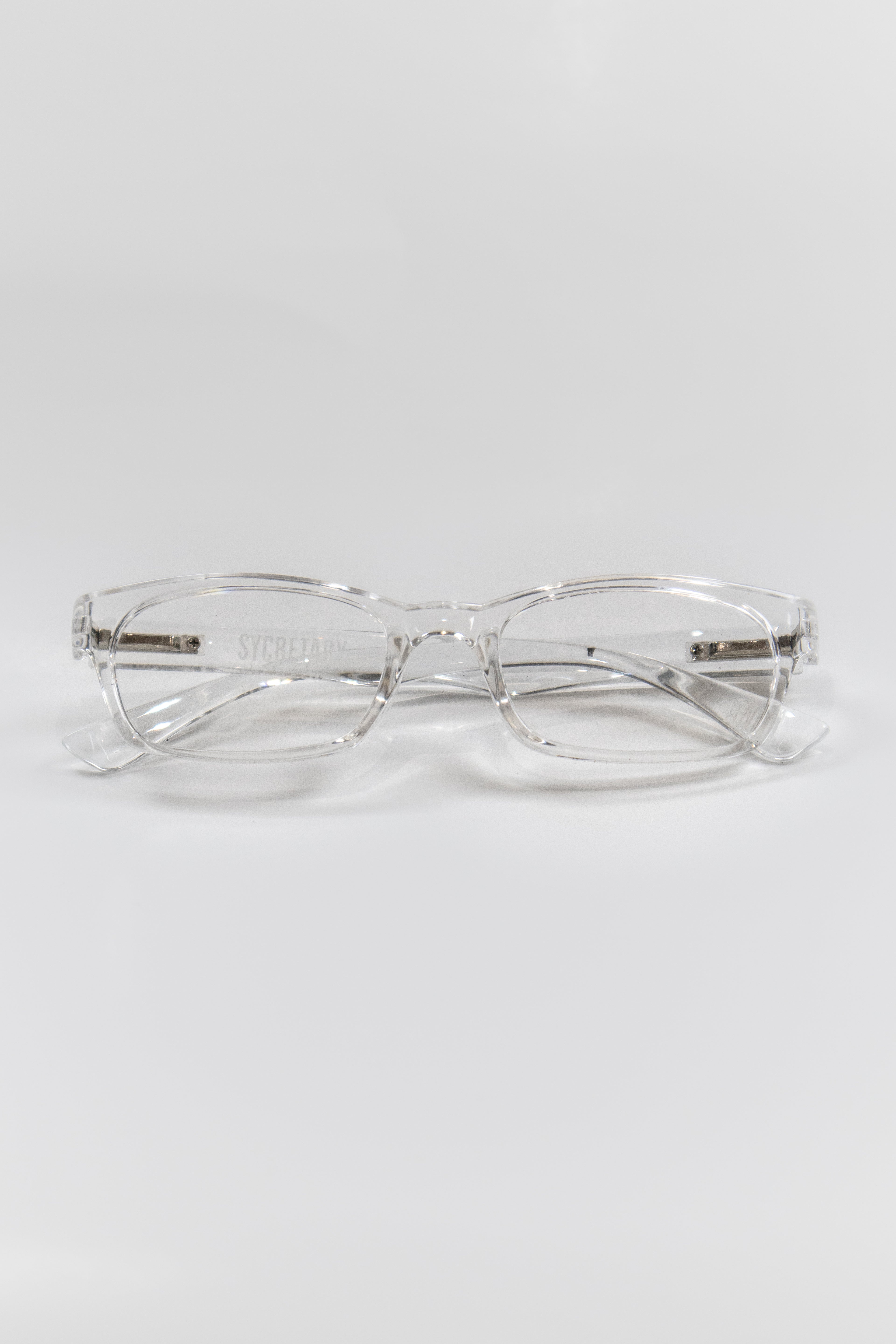 Anna | Clear